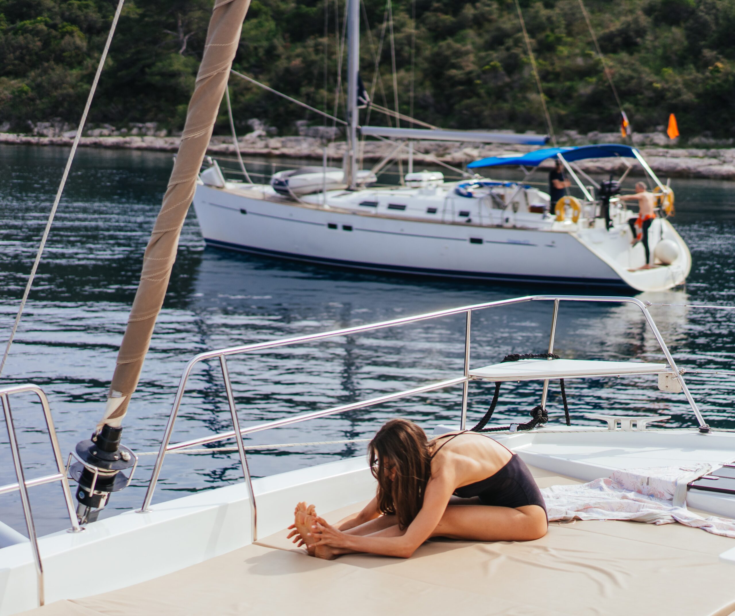 Miniatura Yoga and Mindfulness on a Sailing Boat